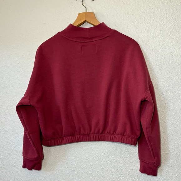 Calvin Klein burgundy crop, mock neck long sleeved sweatshirt. Women’s XL - Picture 6 of 7